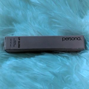 Persona lip gloss color "Toffee"